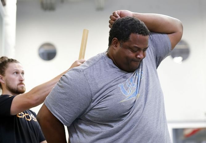 Breakfast Club helps former NFL players get healthy together