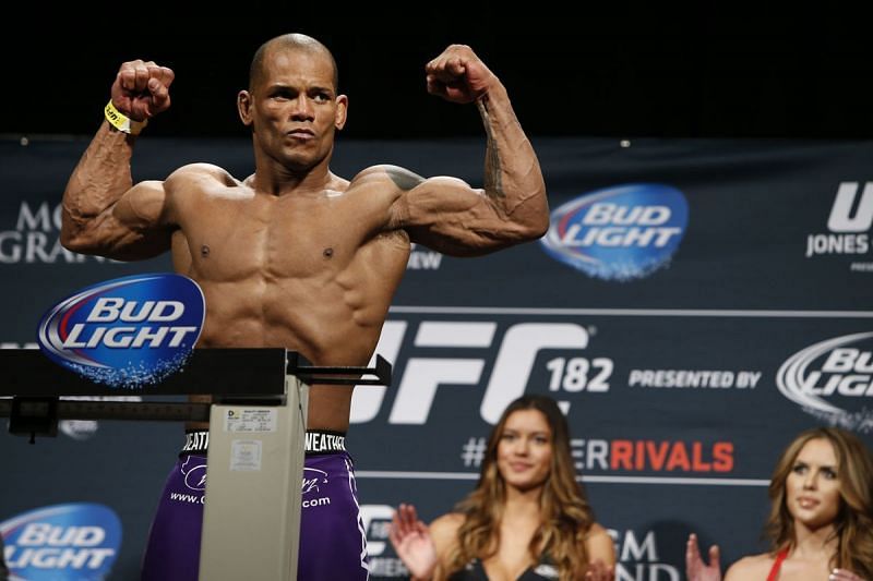 After changing his nickname, Hector Lombard didn&#039;t win a UFC fight