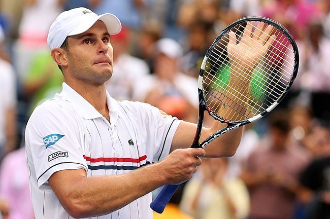 Andy Roddick thanking the crowd during his last match
