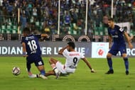 Manvir Singh (centre) of FC Goa (Image: ISL)