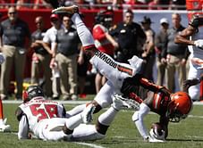 Knee injury sidelines Buccaneers LB Alexander for season