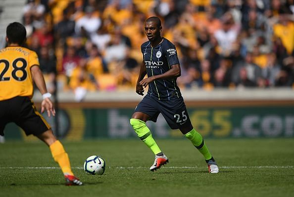 Fernandinho isn&#039;t on the highest level anymore, and that&#039;s why Guardiola should look for his replacement