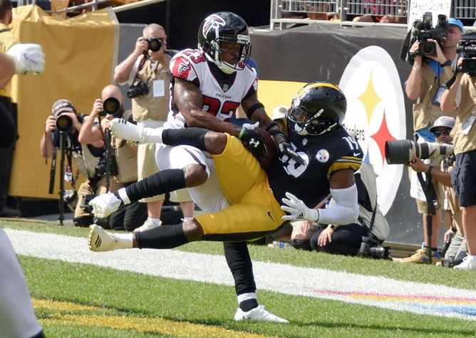 Brown scores twice, Steelers roll past reeling Falcons 41-17
