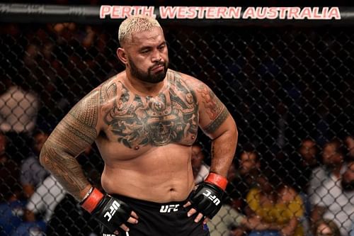 Mark Hunt - Seen better days