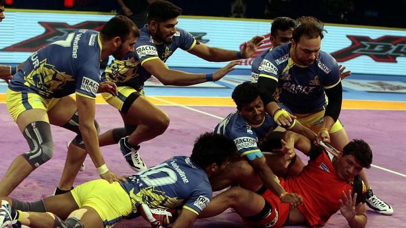 Amit Hooda was fairly effective on the right corner for Thalaivas