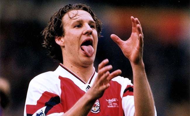 3 Footballers who suffer from aviophobia
