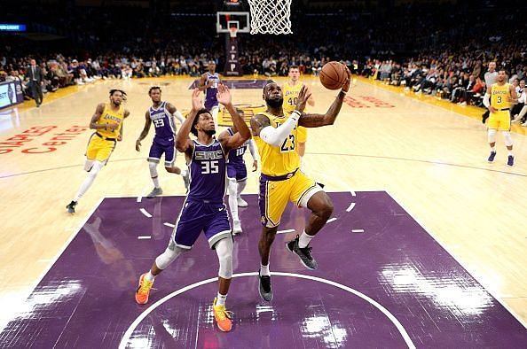 Sacramento Kings v Los Angeles Lakers