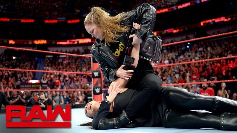 Will Stephanie McMahon screw Ronda Rousey out of the title at Evolution?