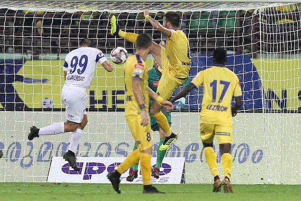 Andrija Kaludjerovic scores the equalizer for Delhi [Image: ISL]