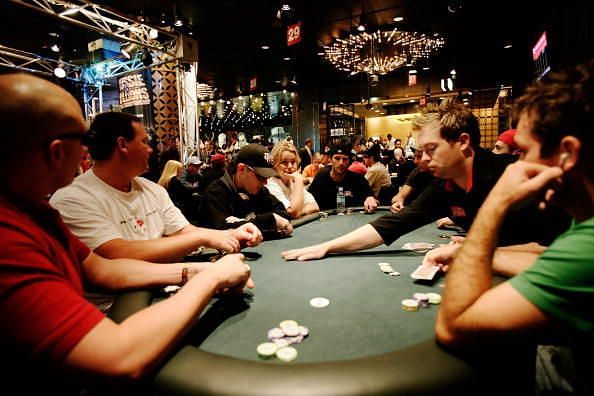 3 Ways To Stay Focused at The Poker Table