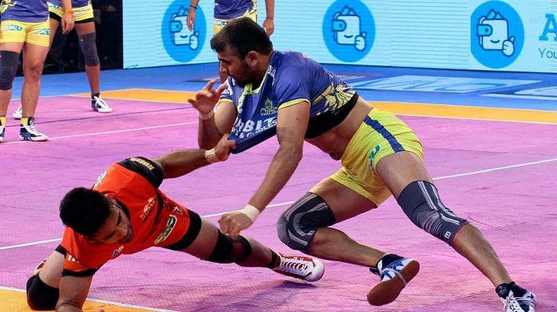 Ajay Thakur got a Super 10 for the Tamil Thalaivas tonight