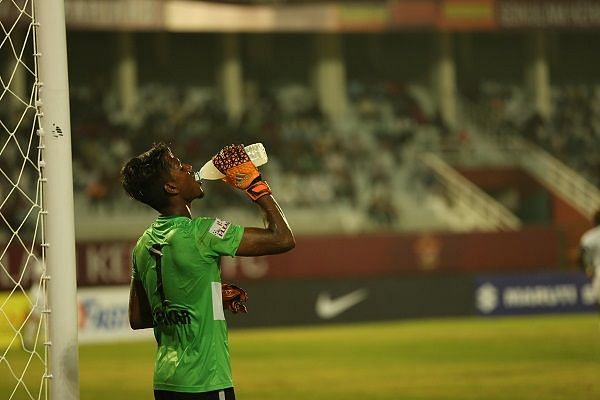 Mohun Bagan goalkeeper Sankar showcased his bravery as he saved three-four sure goals for his side
