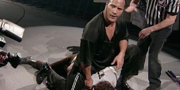 WWE News: How to take chair shots, according to WWE legend