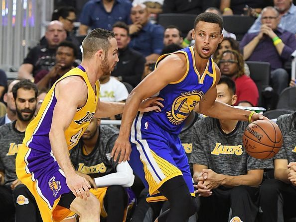 Curry struggled from the 3-point line