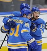 Tarasenko scores twice, Blues beat Blackhawks 7-3