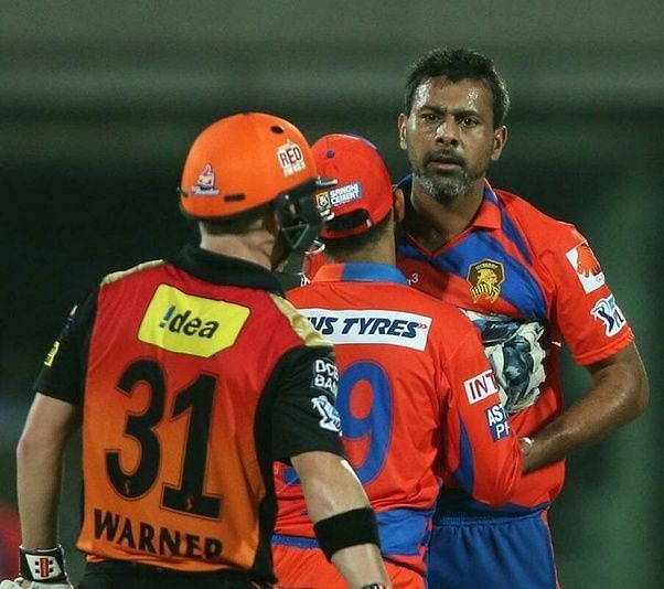 Praveen kumar having a heated argument with David Warner during the Indian Premier League.
