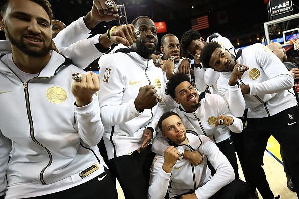 Warriors&#039; players received their rings before the start of the game