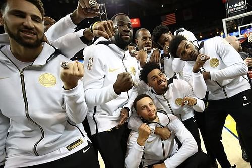 Warriors' players received their rings before the start of the game