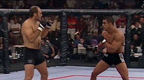 Randy Couture upset Vitor Belfort