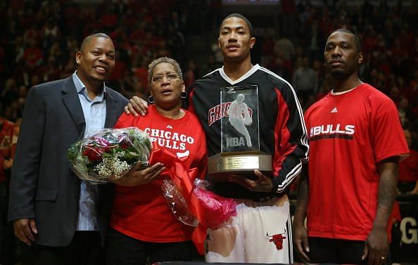 Rose with his family