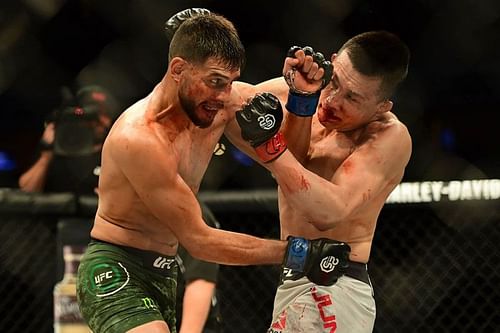 Yair Rodriguez (left) and the 