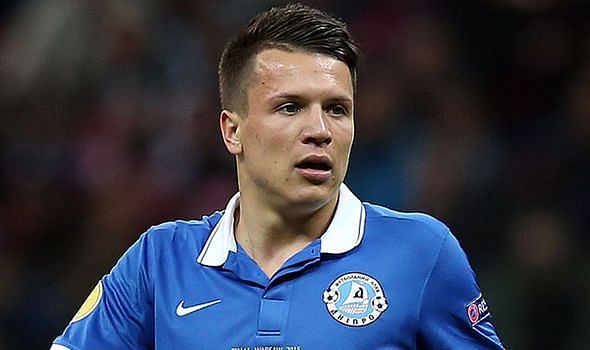 Yevhen Konoplynka plays for Schalke currently