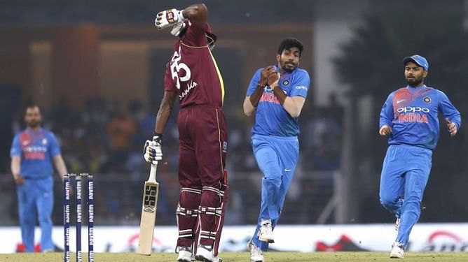 IND v WI: कैच लेते वक्त जसप्रीत बुमराह के रास्ते में आए किरोन पोलार्ड, देखें वीडियो