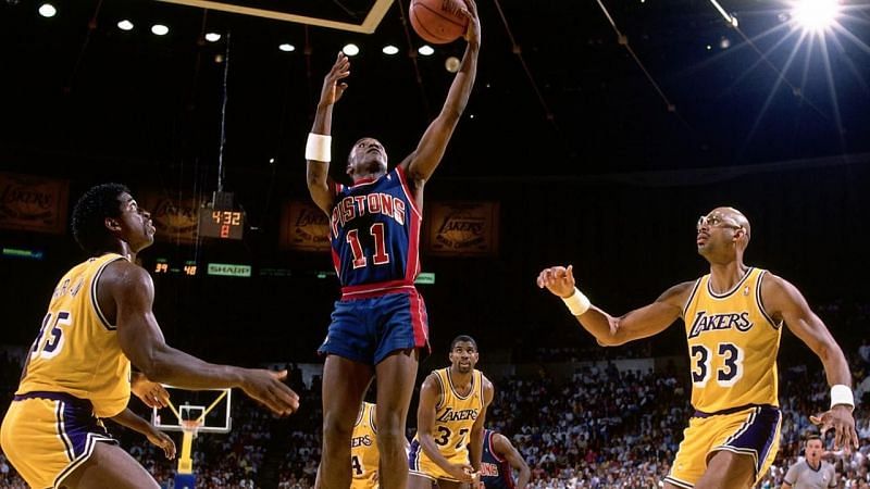 Isiah Thomas scores an NBA Finals record for most points scored in a quarter