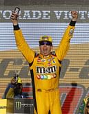 Kyle Busch sets up showdown with Kevin Harvick for the title