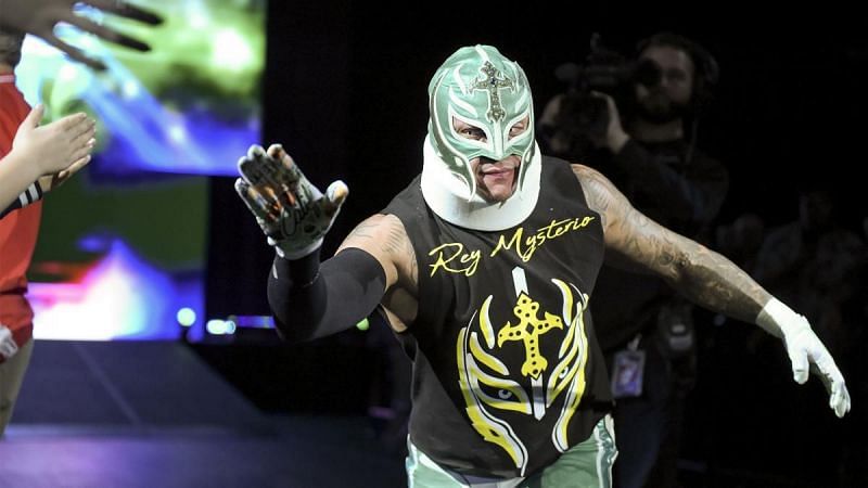 I also liked Rey Mysterio selling the beat down from Randy Orton