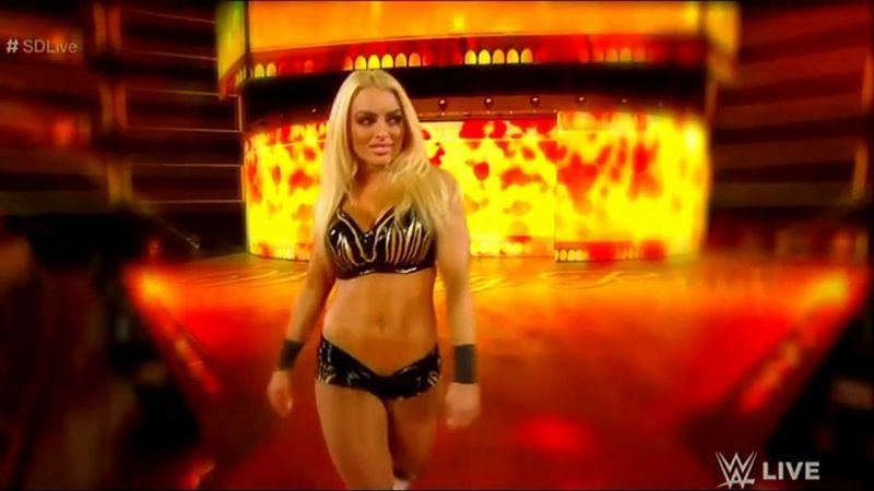Mandy Rose might be set up for a big night at Survivor Series