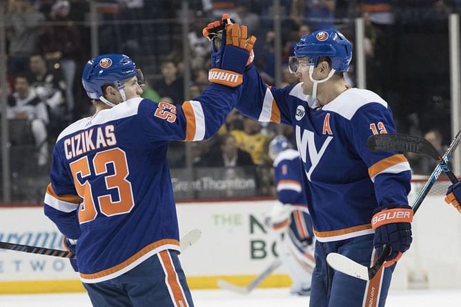 Bailey leads Islanders past Penguins 3-2 in shootout