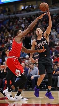 Phoenix Suns v Chicago Bulls