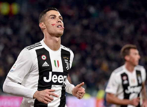 Cristiano Ronaldo Juventus Cr7 Juve Serie A GIF - Football Player