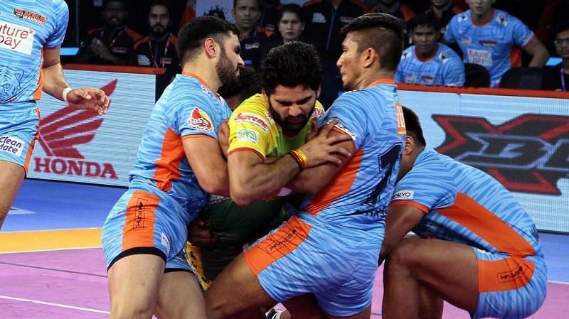 Pardeep Narwal in action. [Picture Courtesy: ProKabaddi.com]