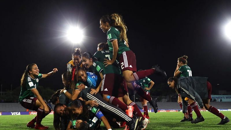 An ecstatic Mexican team after qualifying for the Finals (Image Courtesy: FIFA)