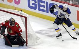 Blackhawks end 8-game skid, beat Blues 1-0