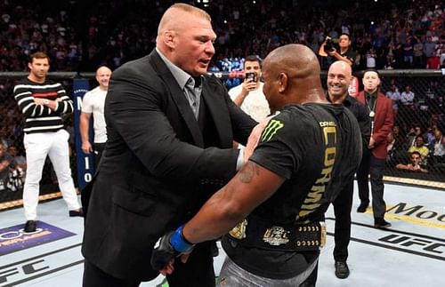 Brock Lesnar shoving Daniel Cormier after the main event at UFC 226!