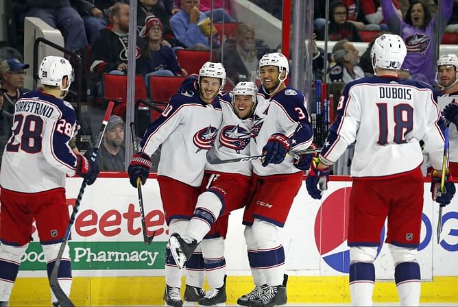 Atkinson's hat trick leads Blue Jackets past Hurricanes 4-1
