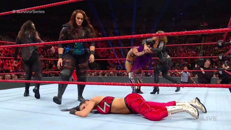 The ending to Raw was very botchy as the women from SmackDown and Raw battled it out