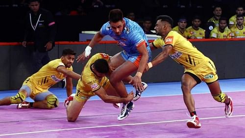 Can the strong Titans'defense crush the frail Pune raiding unit?