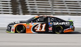 Blaney 200-mph Texas pole; all 4 Stewart Haas cars in top 7