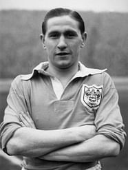 Stan Mortensen Biography Career Info Records Achievements