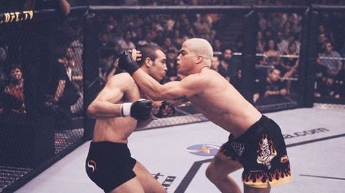 Elvis Sinosic was badly overmatched in his title fight with Tito Ortiz in 2001