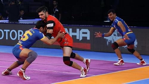 Rohit Kumar on the mat. [Picture Courtesy: ProKabaddi.com]