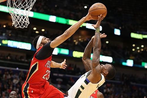 Anthony Davis with a huge block against the Bucks