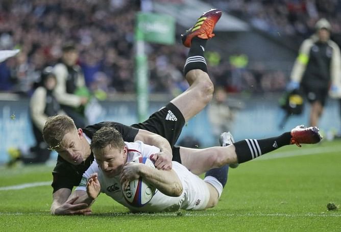 England lose Ashton, Wallabies handling stomach bug