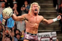 WWE न्यूज: डॉल्फ जिगलर के पैर में गंभीर रूप से चोट लगी