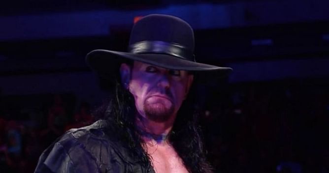 3 WWE Superstars who should ride off into the sunset