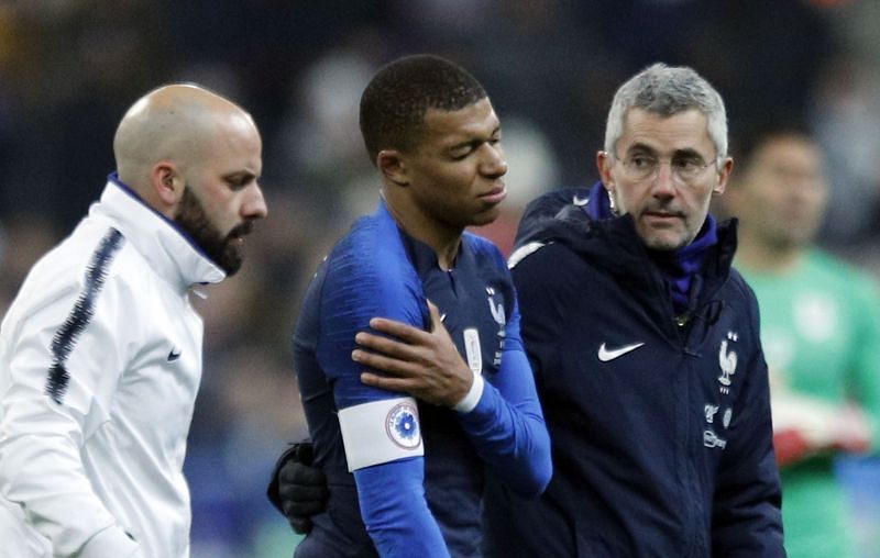 The PSG star sustained a shoulder injury